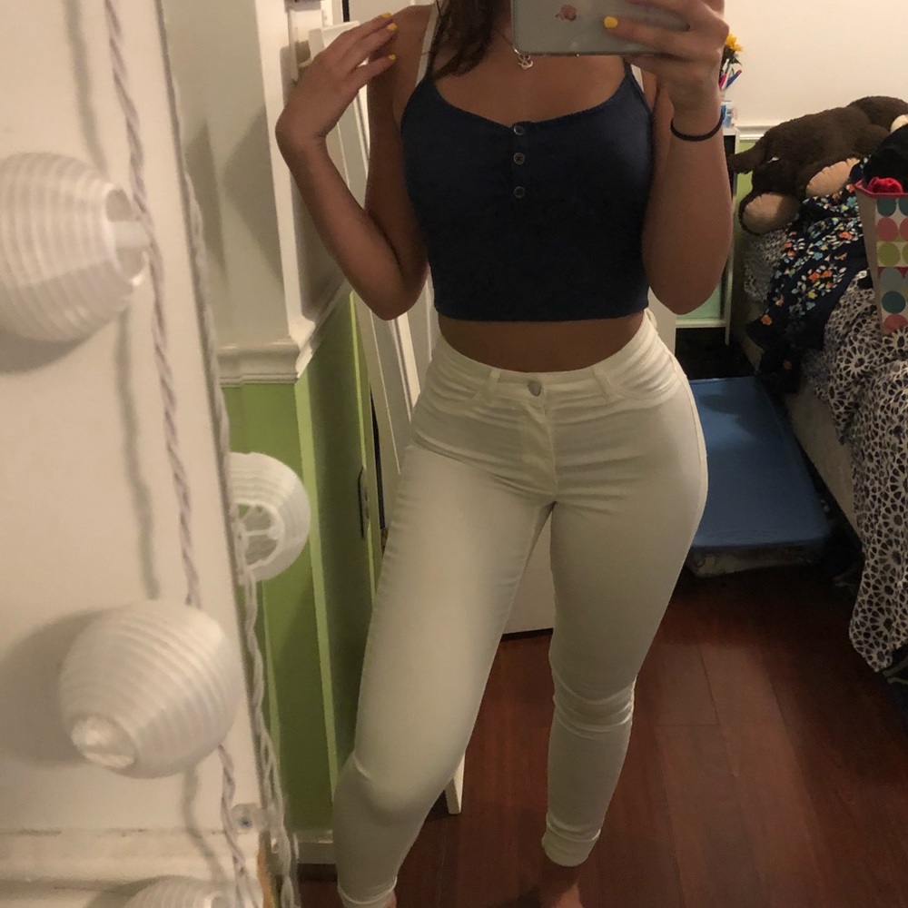 ❌LAST CHANCE❌ white jeans